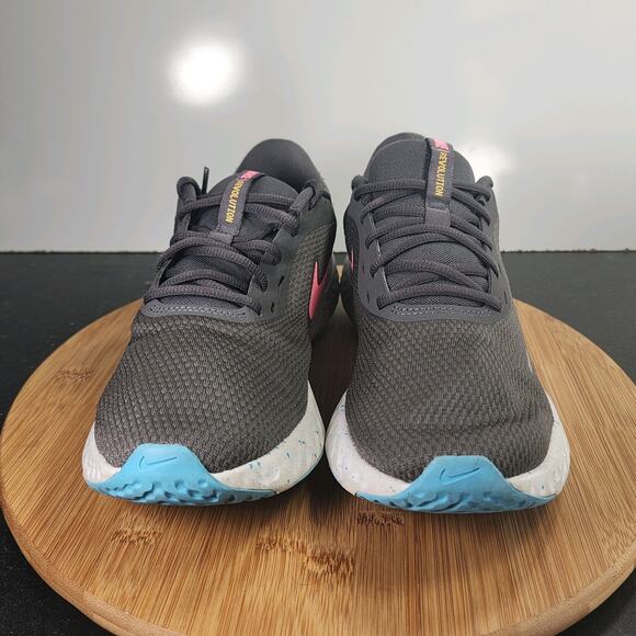 Women's Nike Revolution 5 Low Sz 9 010240 Gray Pink Mesh Running Sneakers Shoes - Picture 3 of 8